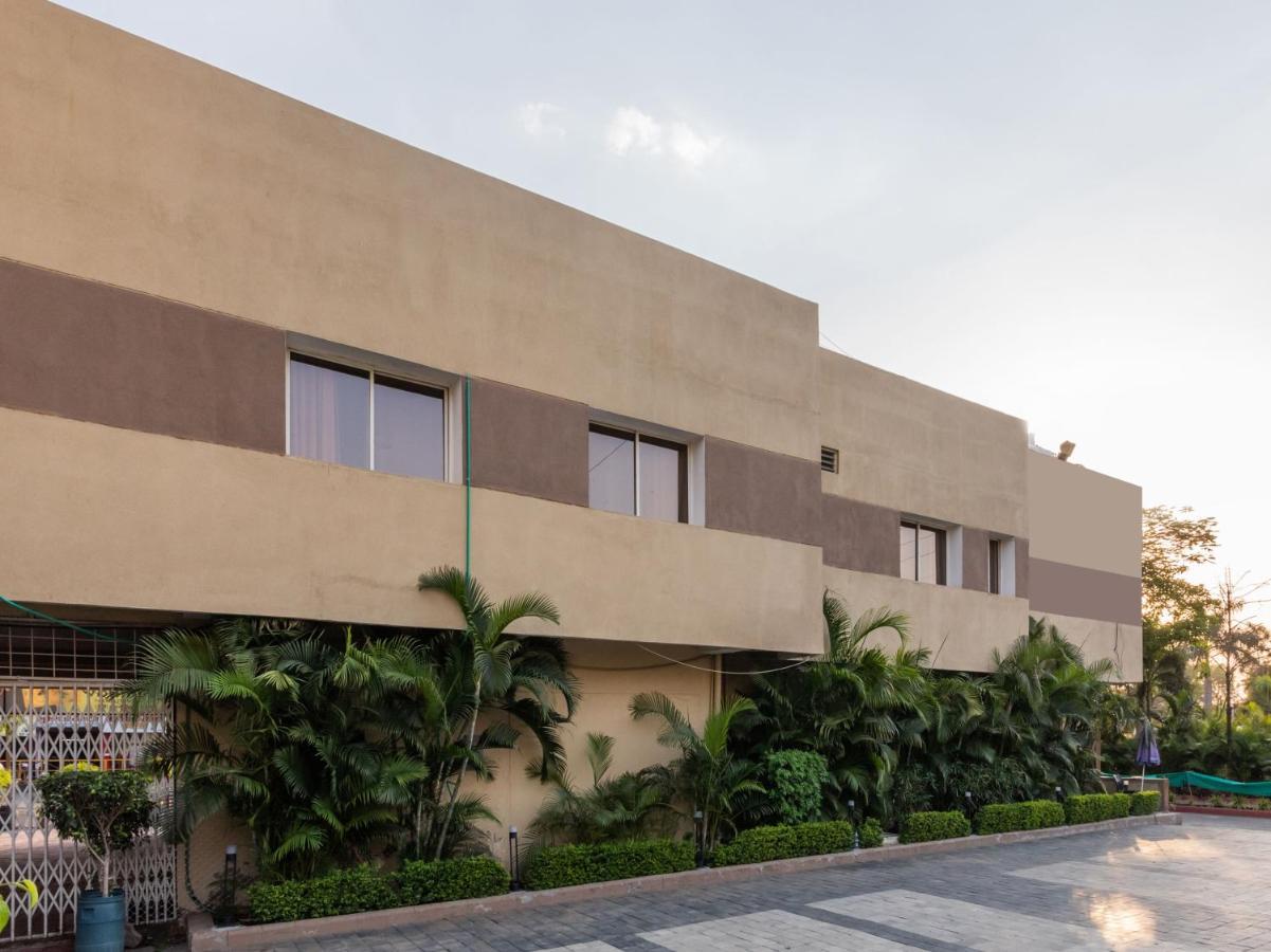 كانبور Oyo 4956 Hotel Maharaja Palace المظهر الخارجي الصورة