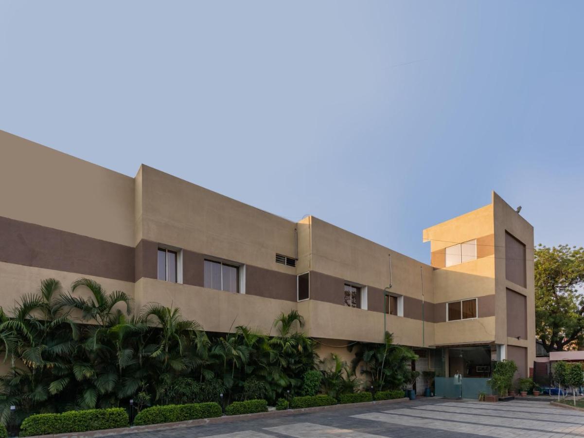 كانبور Oyo 4956 Hotel Maharaja Palace المظهر الخارجي الصورة