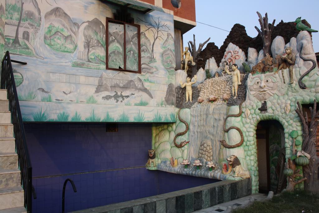 كانبور Oyo 4956 Hotel Maharaja Palace الغرفة الصورة